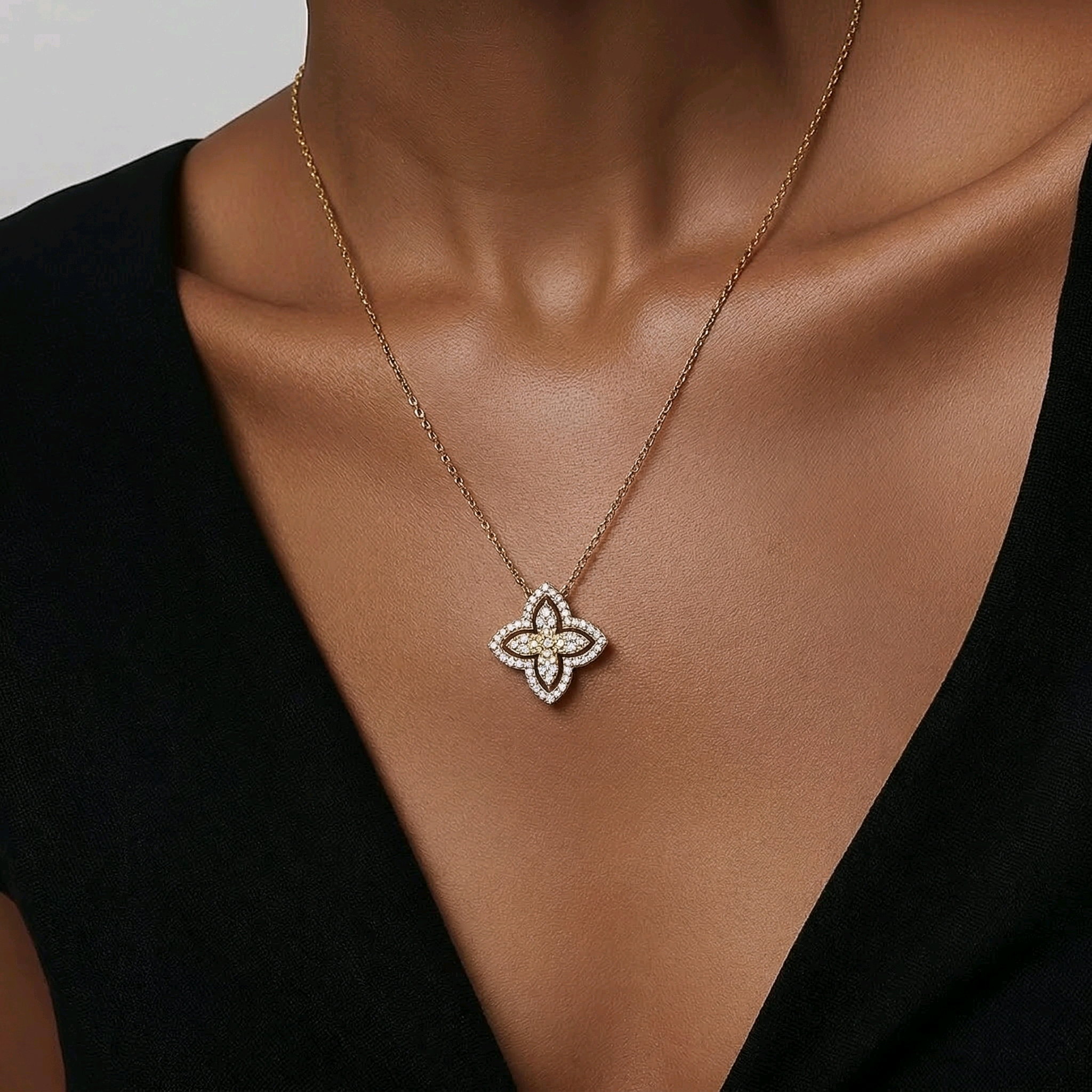 COLLIER FIORA
