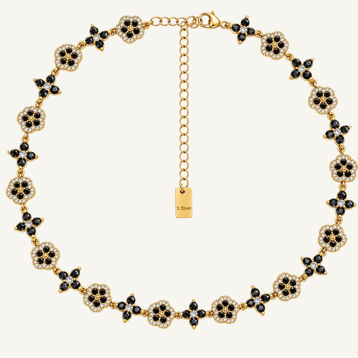 COLLIER CALISTA